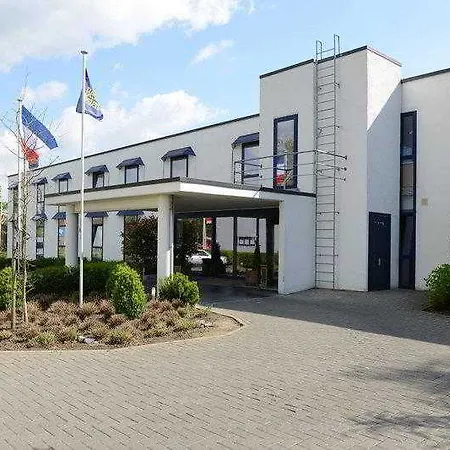 B-inn Hotel 3*